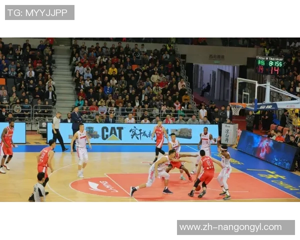 中国男篮迎战约旦队全力争胜期待精彩对决展现篮球魅力与团队精神